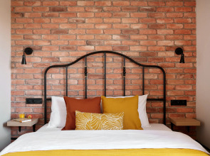 Апартаменты Yellow&Bricks
