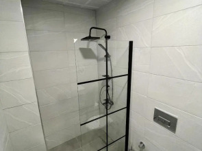 Melanj Airport Hotel