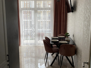 Апартаменты Бриз в ЖК Изумрудный город