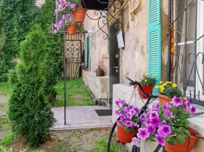 Апартаменты Дом у Реки loft Усадьба на Черниговской