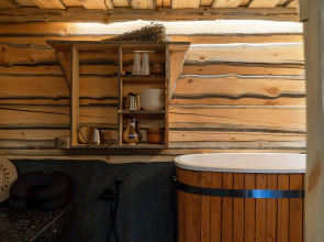 Отель Чепош Парк