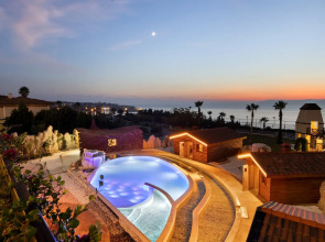 Royal Teos Thermal Resort Clinic & Spa (Halal Hotel)