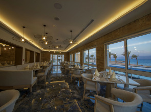 Отель Luxotel Aqaba Beach Resort & Spa Hotel