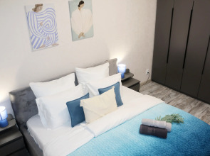 Квартира NiceAparts Евротрешка на Бурмакинской 7