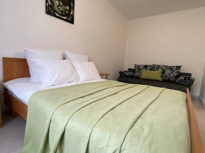 Квартира Right Room на Василия Стригунова 9