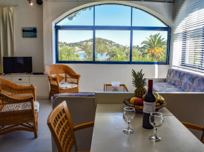 Govino Bay Апарт-Отель