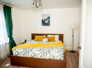 Частный Дом Уютный Дом в Тихом Центре Города для Семейного Отдыха