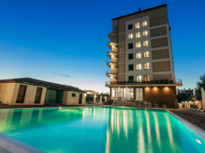 Отель Гостиничный комплекс Family Pride Inn