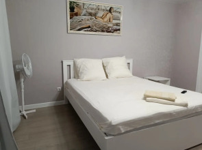 Апартаменты Лунная 43В