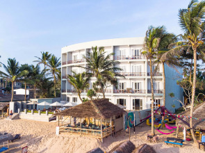 Отель Refresh Blue