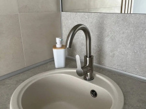 Апартаменты 1-к. квартира 42 м² 2/10 эт.