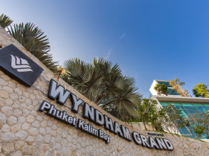 Отель Wyndham Grand Phuket Kalim Bay