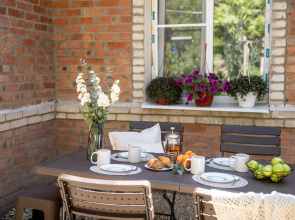 Частный Дом Уютный Дом в Тихом Центре Города для Семейного Отдыха