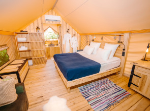 ЛЕС Глэмпинг и SPA