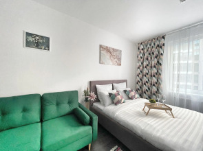 Апартаменты Студия Эмеральд на Арцеуловской