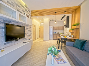 Апартаменты с Балконом Elite Apartments