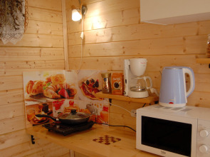 Дом с наличниками около Ростова