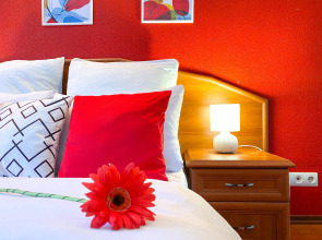 Апартаменты Счастье жить в центре Севастополя