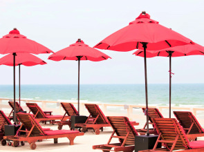 Отель Chom View