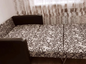 Апартаменты 2-х комнатные на Юности 3