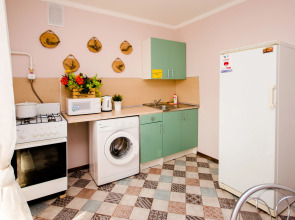 Апартаменты Квартирный Вопрос на Строителей 8