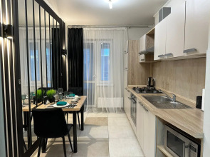 Квартира класса комфорт плюс с видом на реку в центре Рыбной деревни, остров Канта