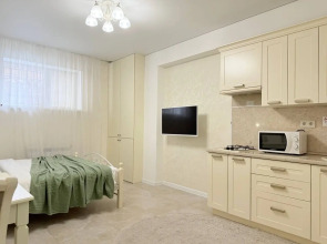 Апартаменты Студия возле Моря для Двоих на цокольном этаже