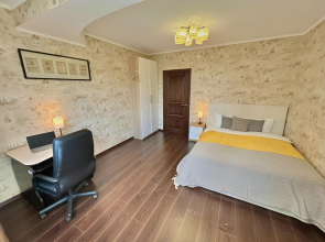 Улучшенные трехкомнатные апартаменты с террасой