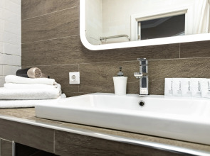 Апартаменты 2 Кровати Диван 6 гостей Центр Краснодара 22 Этаж Smart TV и Вид из Окна