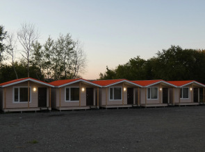 Частный Дом 5 с Двуспальной Кроватью