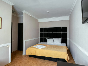 Апартаменты Мира