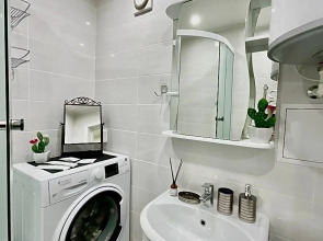 Квартира Уютная двухкомнатная