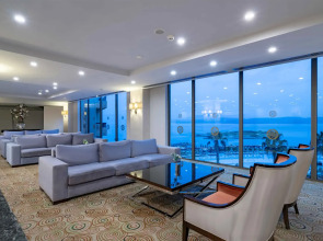 Royal Teos Thermal Resort Clinic & Spa (Halal Hotel)