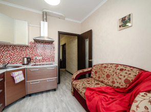 Апартаменты у метро с видом на писательский городок