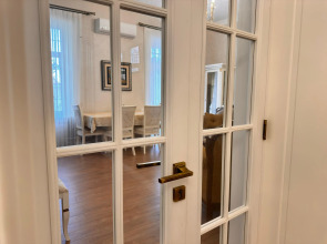 Апартаменты HISTORY 1888 Сentral Apartment & Excursions