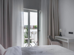 Апартаменты Riverside by Pavlov