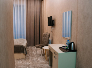 Отель The Clocktower