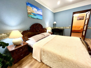 Просторные двухкомнатные Апартаменты в ЖК Камелот рядом с Набережной р. Волга (Садовая 335)