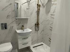 Апартаменты Евро 2-ком с балконом возле моря в центре Адлера Ajax