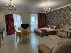 Апартаменты 5 Звезд на Шамиля Джикаева 5А-2