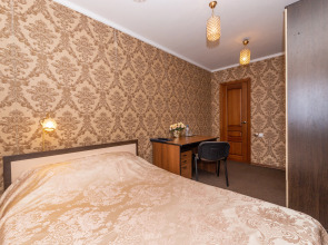 Отель Уралочка