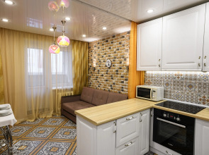 Апартаменты Однокомнатные на Дуки, 11 этаж, Мишки