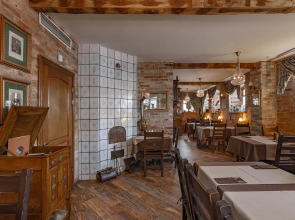 Отель Империал