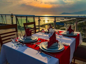 Отель Senza Grand Santana