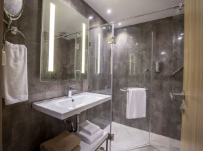 Отель Woovo Phuket Patong