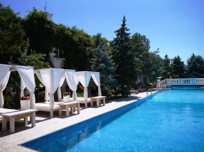 Отель Александр