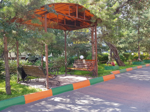 Отель Корона