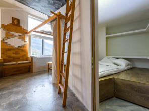 Апартаменты Оплот ETHNICA Дизайн Студия | 40м² | 3 Этаж Ваше Окно в Горы