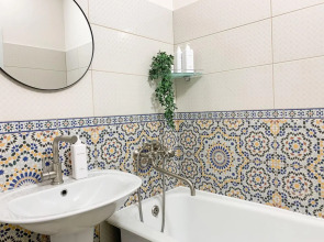 Квартира на Тополиной аллее с просторной кухней