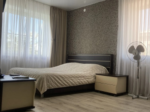 Апартаменты на площади Ленина